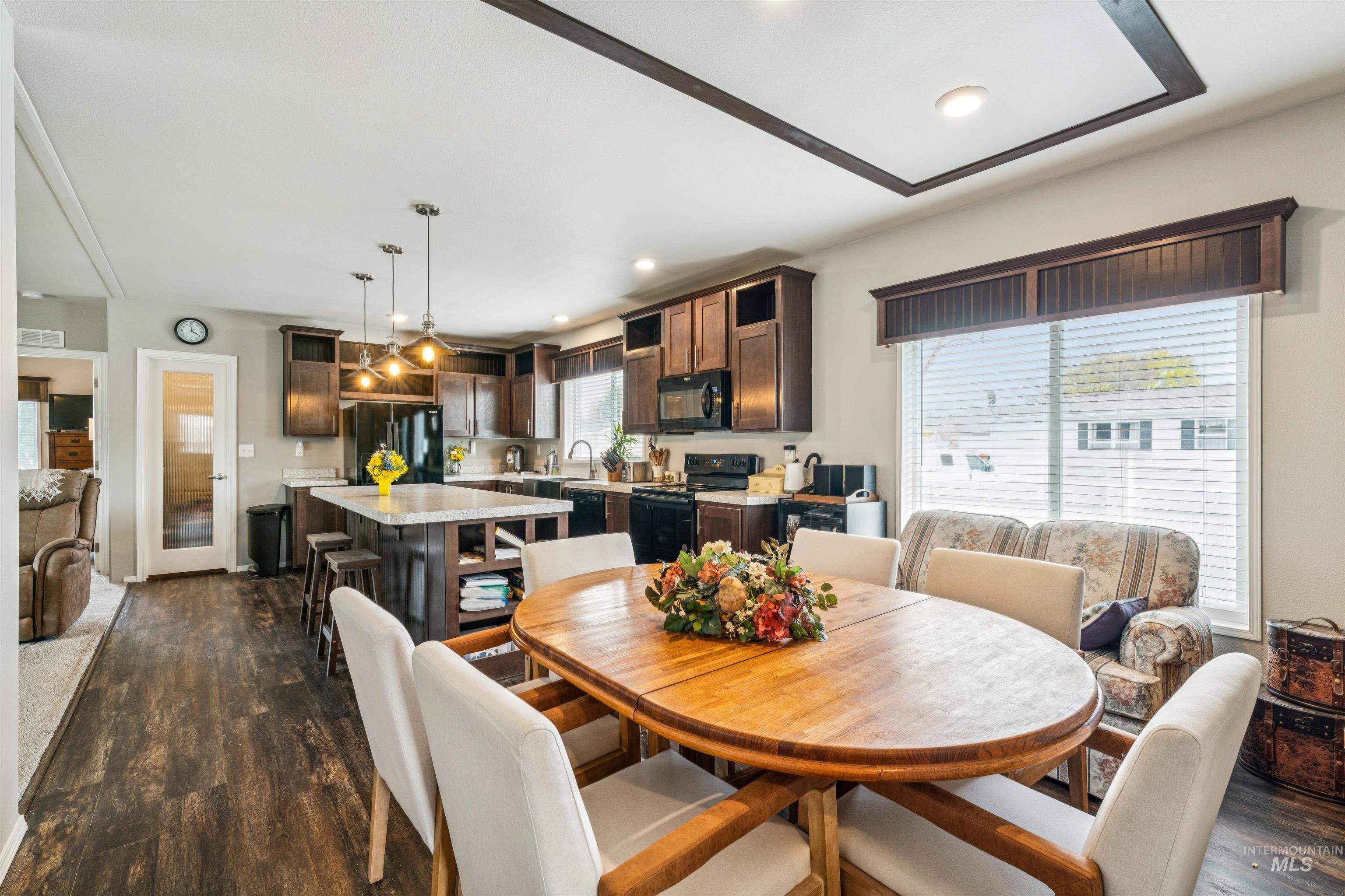 700 Fairview, Meridian, Idaho 83642, 3 Bedrooms, 2 Bathrooms, Residential For Sale, Price $170,000, 98980392