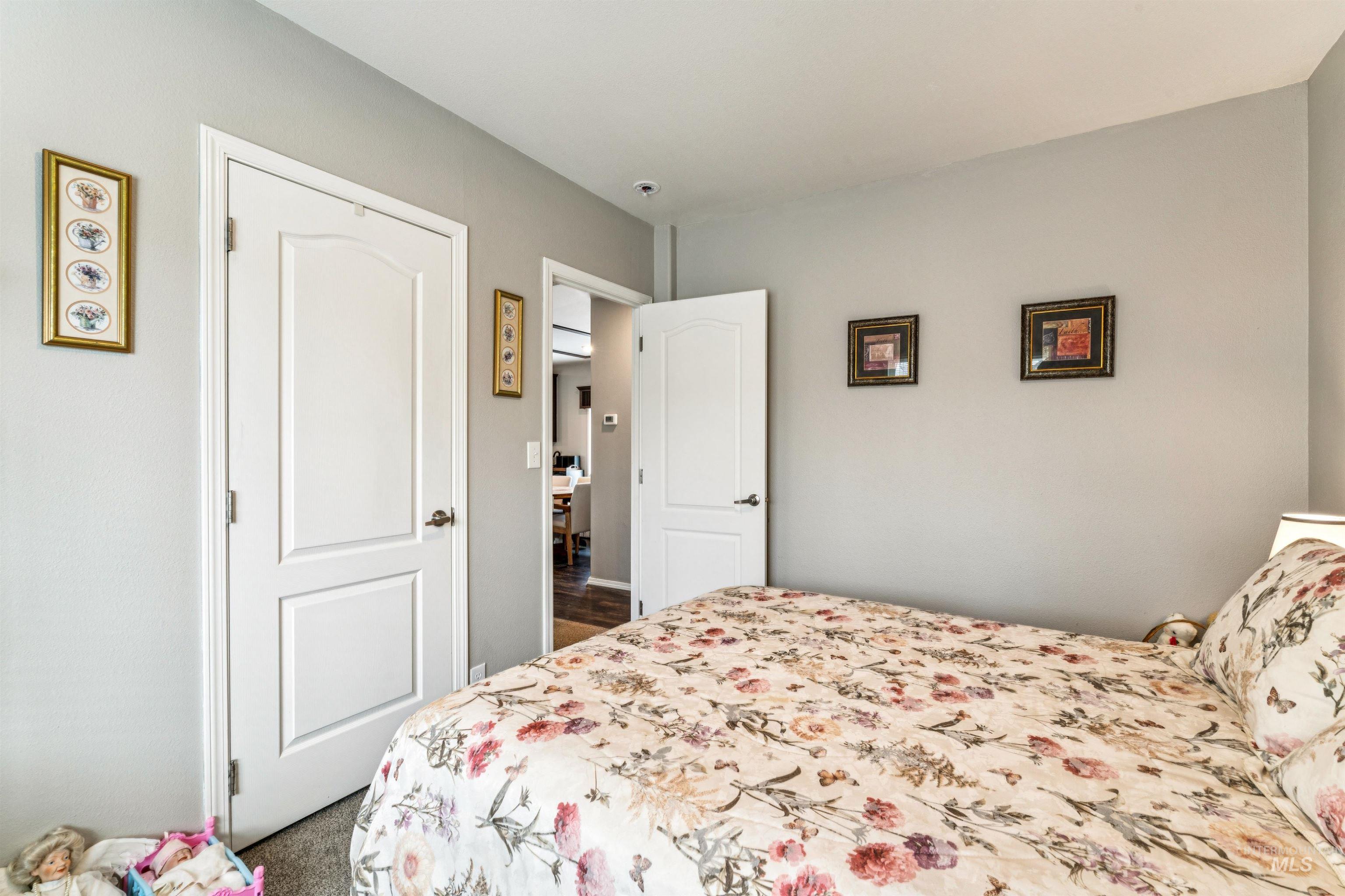 700 Fairview, Meridian, Idaho 83642, 3 Bedrooms, 2 Bathrooms, Residential For Sale, Price $170,000, 98980392