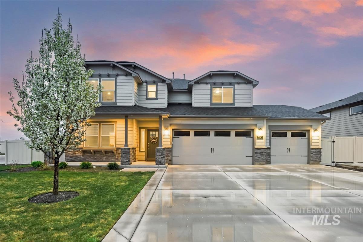 17142 N Romford Ave, Nampa, Idaho 83687, 5 Bedrooms, 4 Bathrooms, Residential For Sale, Price $645,000, 98980393