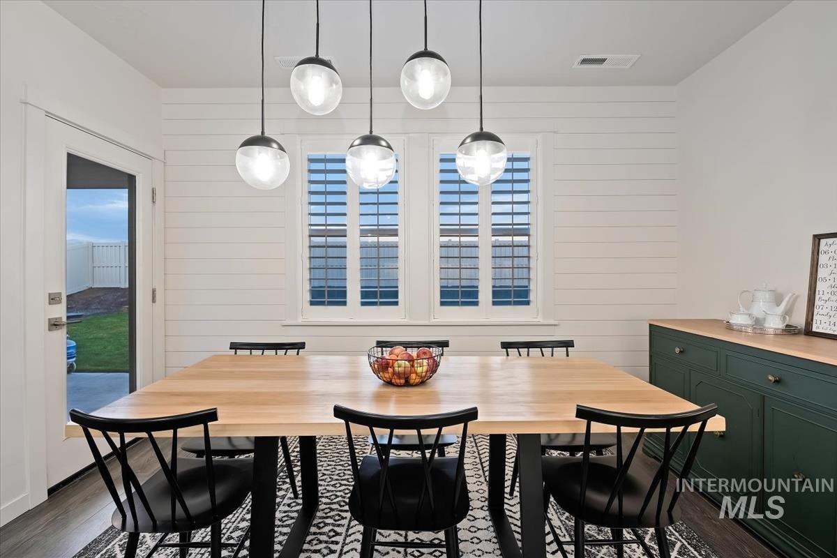 17142 N Romford Ave, Nampa, Idaho 83687, 5 Bedrooms, 4 Bathrooms, Residential For Sale, Price $645,000, 98980393