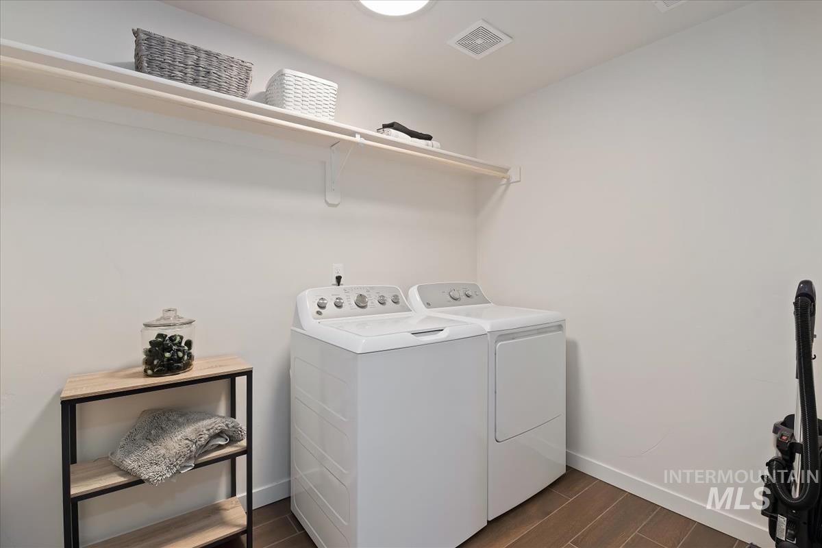 17142 N Romford Ave, Nampa, Idaho 83687, 5 Bedrooms, 4 Bathrooms, Residential For Sale, Price $645,000, 98980393