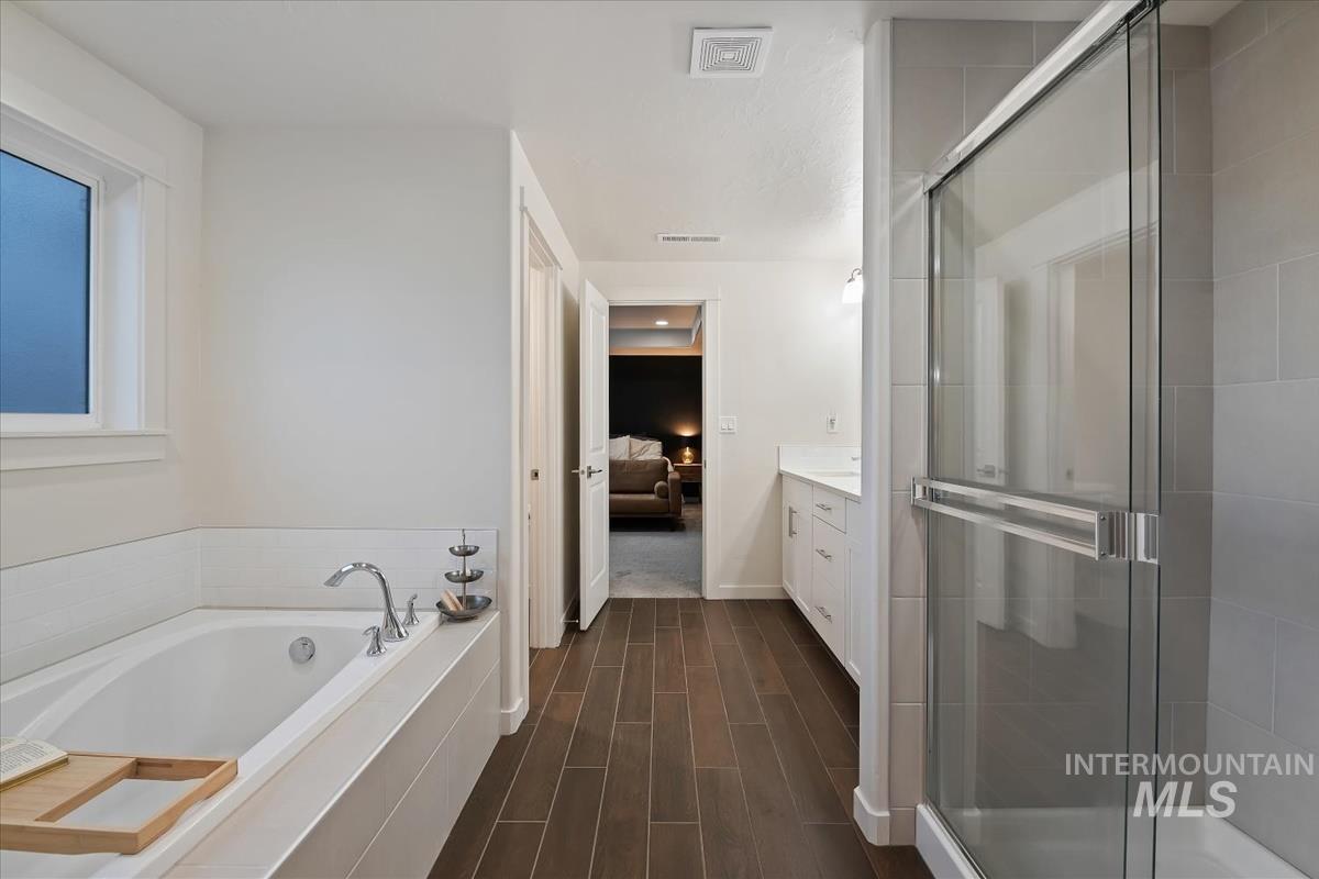 17142 N Romford Ave, Nampa, Idaho 83687, 5 Bedrooms, 4 Bathrooms, Residential For Sale, Price $645,000, 98980393