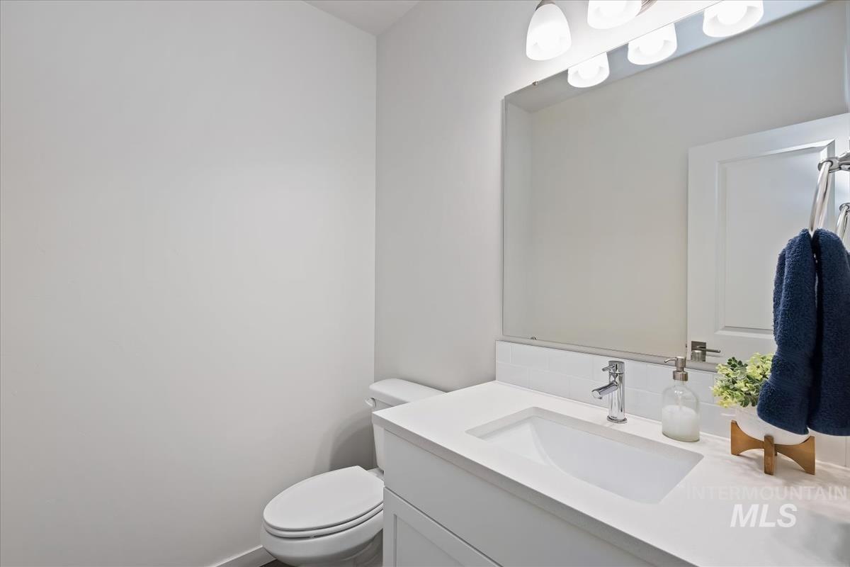 17142 N Romford Ave, Nampa, Idaho 83687, 5 Bedrooms, 4 Bathrooms, Residential For Sale, Price $645,000, 98980393