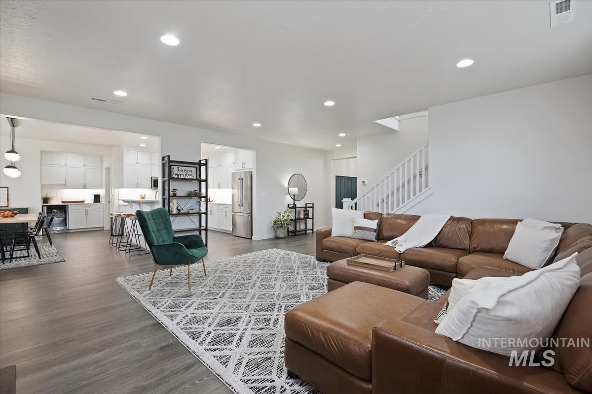 17142 N Romford Ave, Nampa, Idaho 83687, 5 Bedrooms, 4 Bathrooms, Residential For Sale, Price $645,000, 98980393