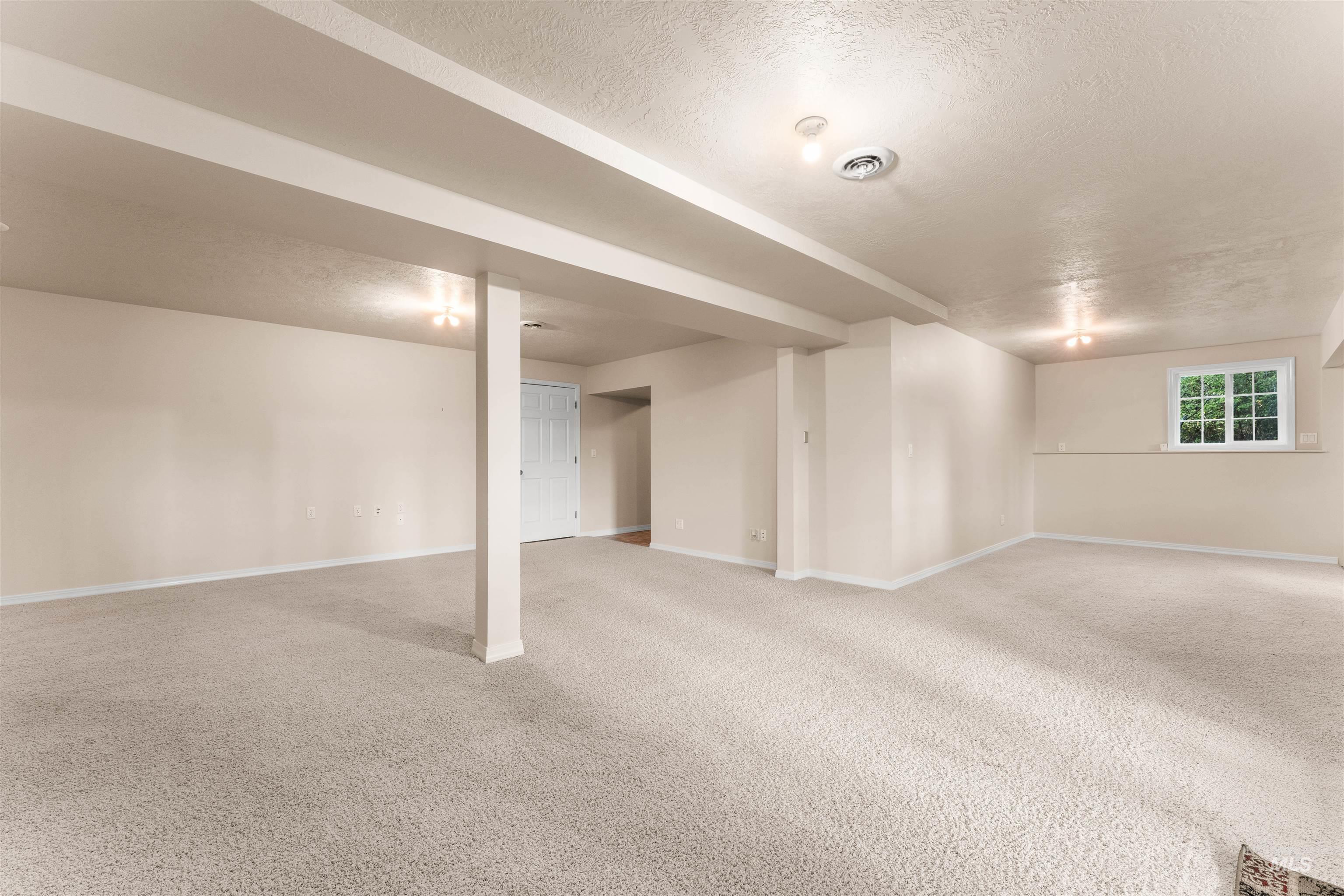 149 Scriver Woods Rd, Garden Valley, Idaho 83622, 4 Bedrooms, 3 Bathrooms, Residential For Sale, Price $749,900,MLS 98980394