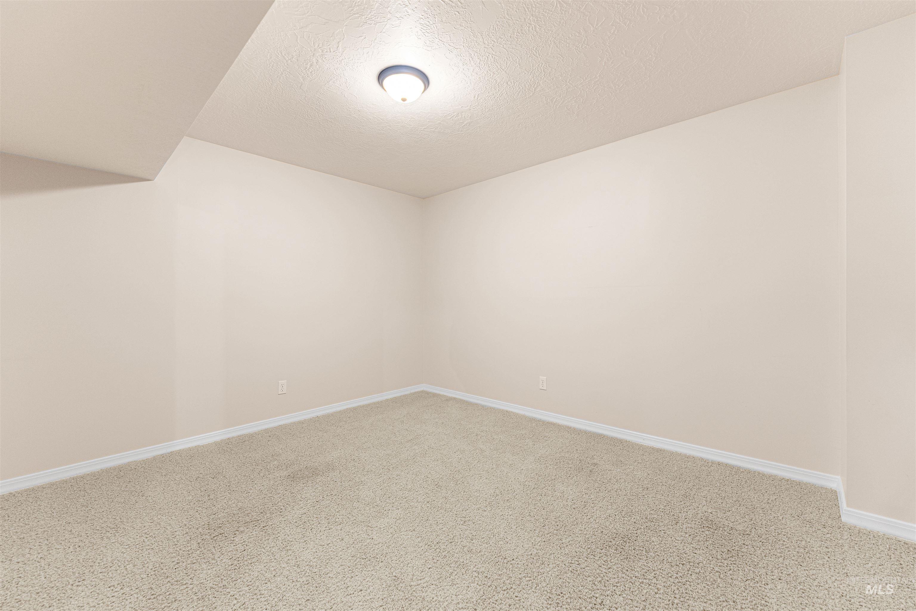 149 Scriver Woods Rd, Garden Valley, Idaho 83622, 4 Bedrooms, 3 Bathrooms, Residential For Sale, Price $749,900,MLS 98980394