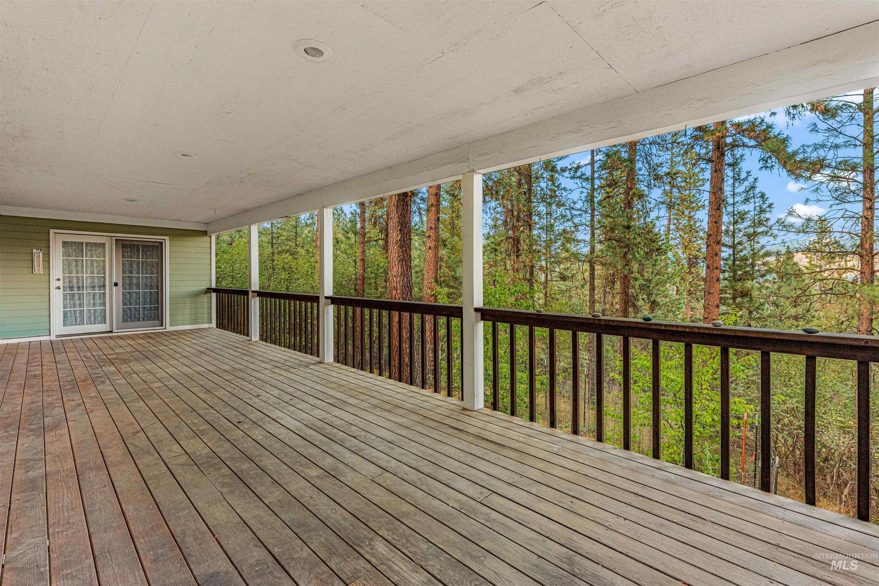 149 Scriver Woods Rd, Garden Valley, Idaho 83622, 4 Bedrooms, 3 Bathrooms, Residential For Sale, Price $749,900,MLS 98980394