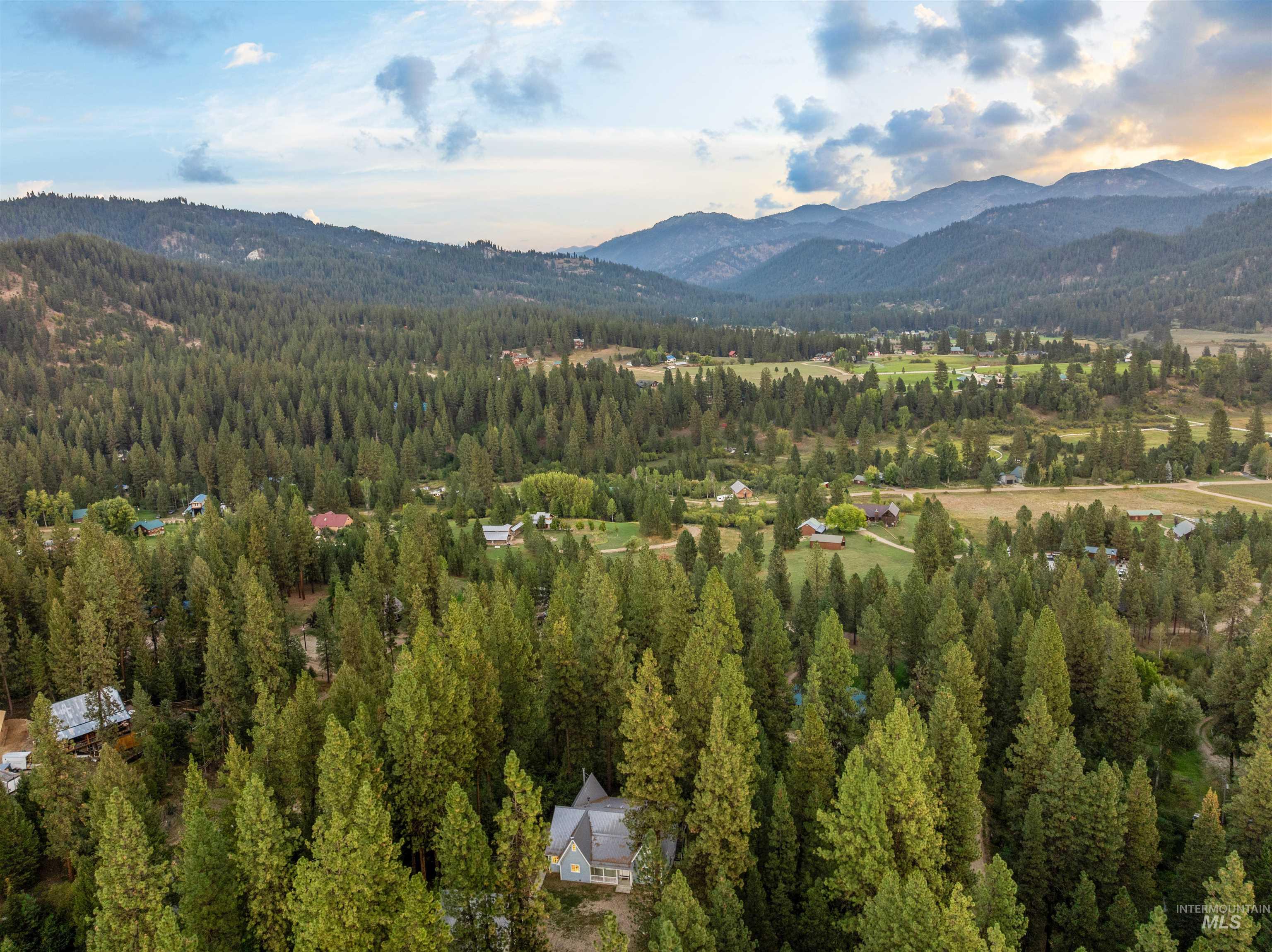 149 Scriver Woods Rd, Garden Valley, Idaho 83622, 4 Bedrooms, 3 Bathrooms, Residential For Sale, Price $749,900,MLS 98980394