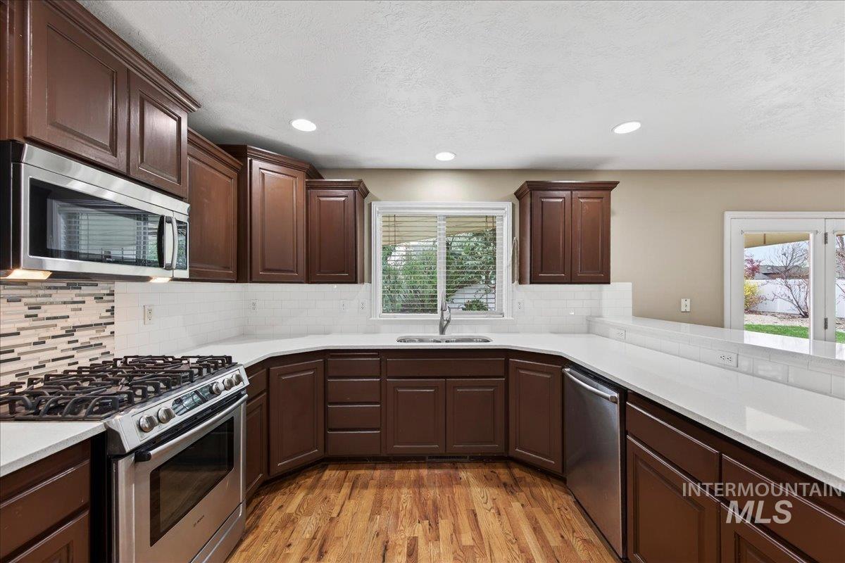 2208 S Alaska Way, Meridian, Idaho 83642, 4 Bedrooms, 3 Bathrooms, Residential For Sale, Price $599,900, 98980397