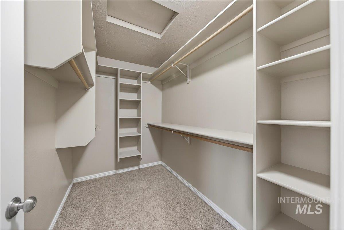 2208 S Alaska Way, Meridian, Idaho 83642, 4 Bedrooms, 3 Bathrooms, Residential For Sale, Price $599,900, 98980397