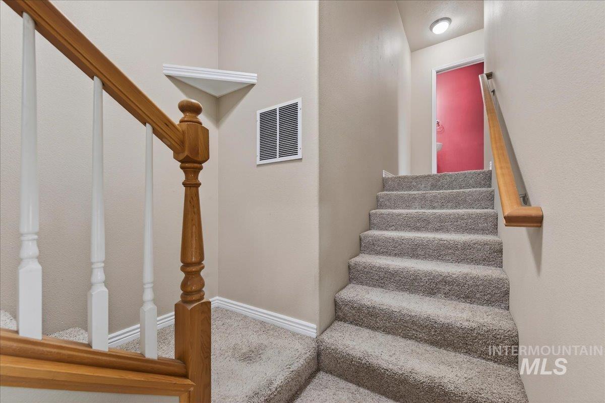 2208 S Alaska Way, Meridian, Idaho 83642, 4 Bedrooms, 3 Bathrooms, Residential For Sale, Price $599,900, 98980397