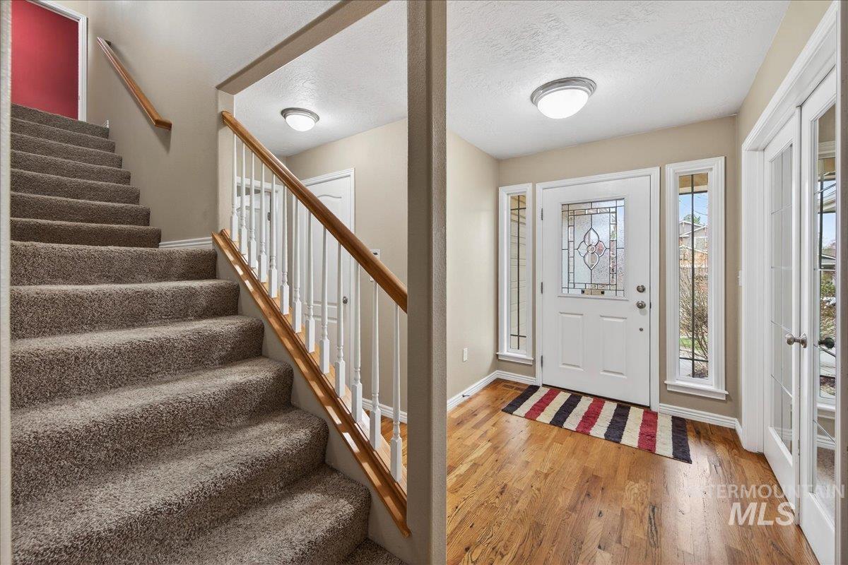 2208 S Alaska Way, Meridian, Idaho 83642, 4 Bedrooms, 3 Bathrooms, Residential For Sale, Price $599,900, 98980397