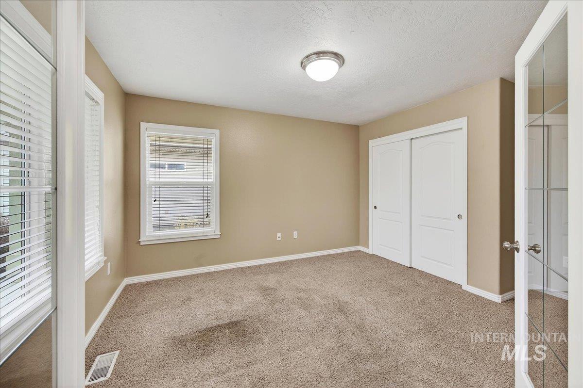 2208 S Alaska Way, Meridian, Idaho 83642, 4 Bedrooms, 3 Bathrooms, Residential For Sale, Price $599,900, 98980397