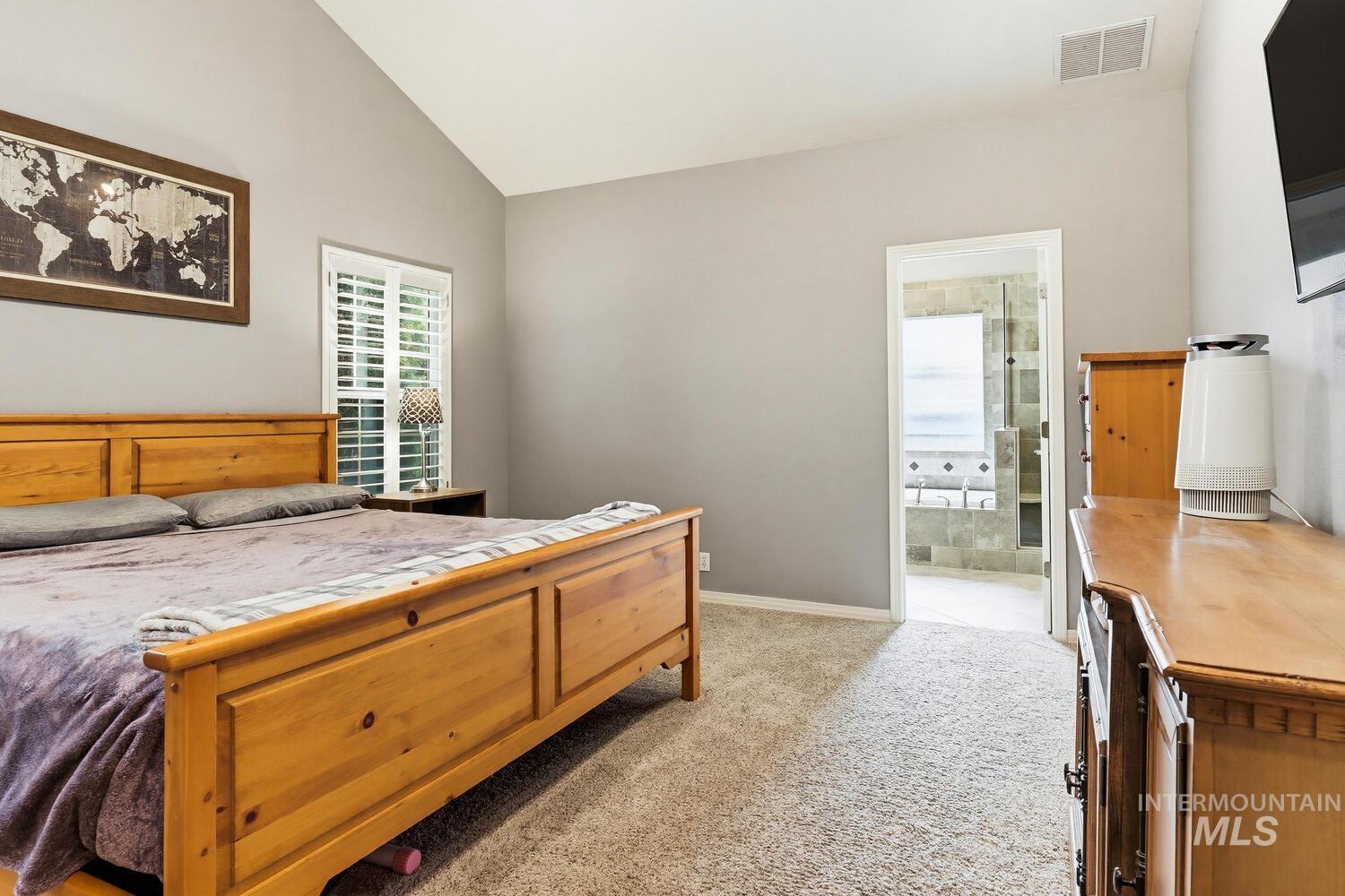 1946 N Banstead Place, Boise, Idaho 83713, 3 Bedrooms, 2 Bathrooms, Residential For Sale, Price $555,000,MLS 98980398