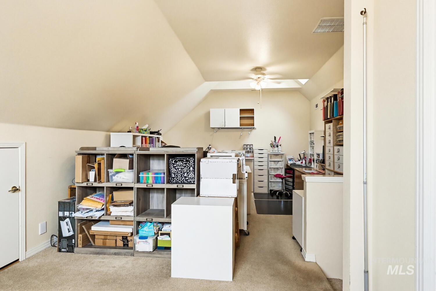 1946 N Banstead Place, Boise, Idaho 83713, 3 Bedrooms, 2 Bathrooms, Residential For Sale, Price $555,000,MLS 98980398