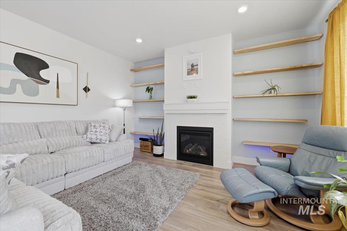 11195 Maroon Bells Dr, Caldwell, Idaho 83605, 4 Bedrooms, 3 Bathrooms, Residential For Sale, Price $449,900,MLS 98980399