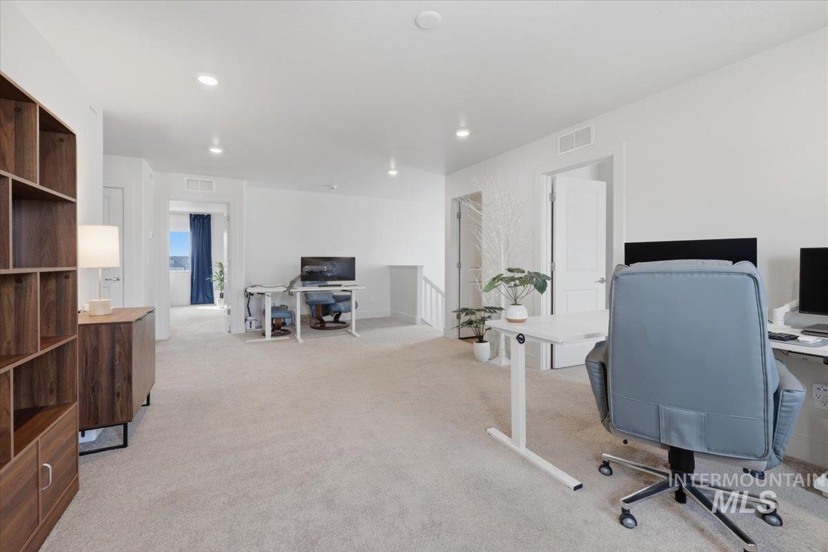 11195 Maroon Bells Dr, Caldwell, Idaho 83605, 4 Bedrooms, 3 Bathrooms, Residential For Sale, Price $449,900,MLS 98980399