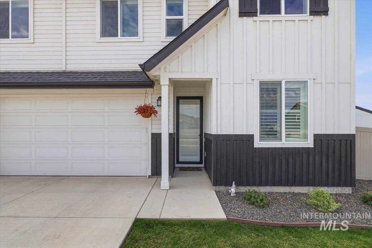 11195 Maroon Bells Dr, Caldwell, Idaho 83605, 4 Bedrooms, 3 Bathrooms, Residential For Sale, Price $449,900,MLS 98980399