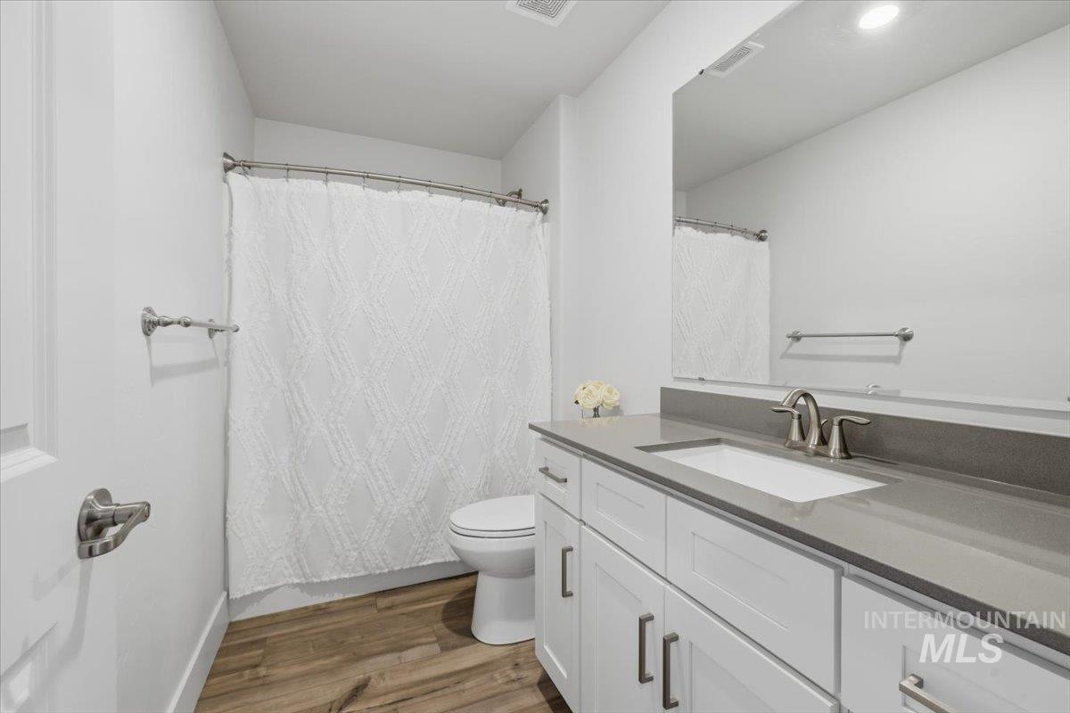 11195 Maroon Bells Dr, Caldwell, Idaho 83605, 4 Bedrooms, 3 Bathrooms, Residential For Sale, Price $449,900,MLS 98980399