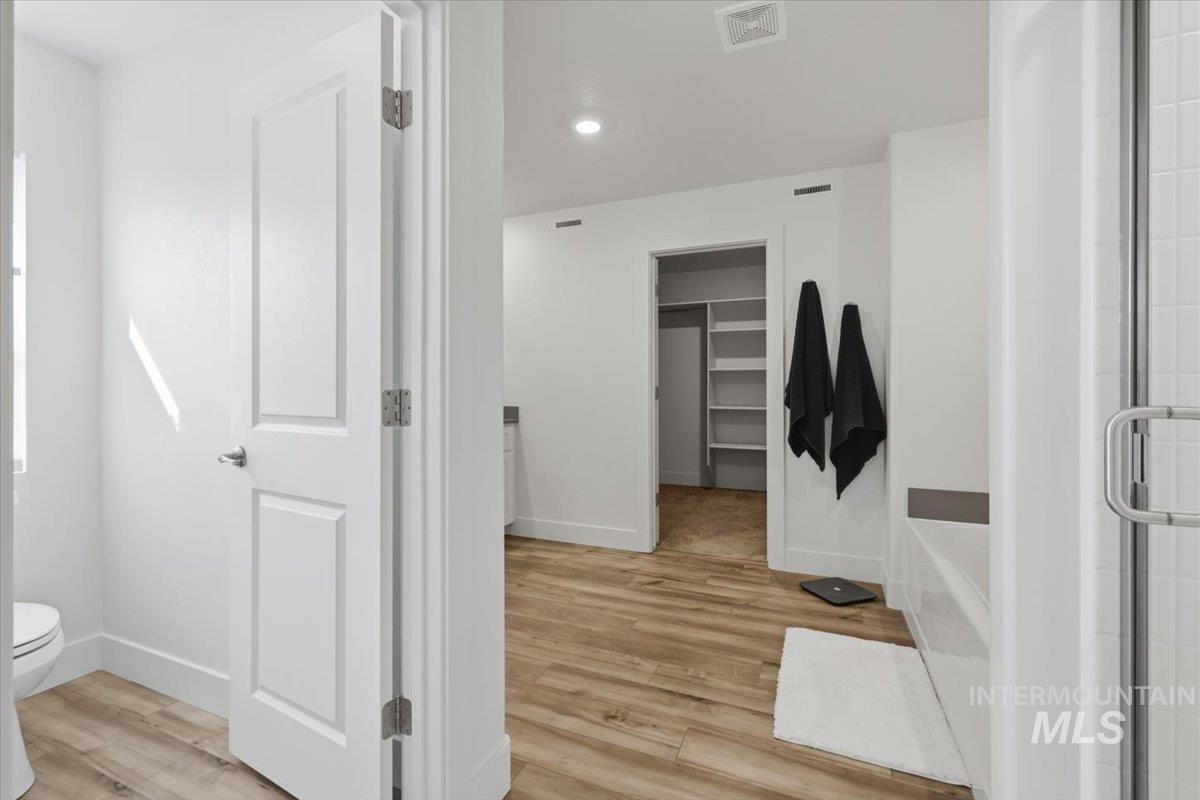 11195 Maroon Bells Dr, Caldwell, Idaho 83605, 4 Bedrooms, 3 Bathrooms, Residential For Sale, Price $449,900,MLS 98980399