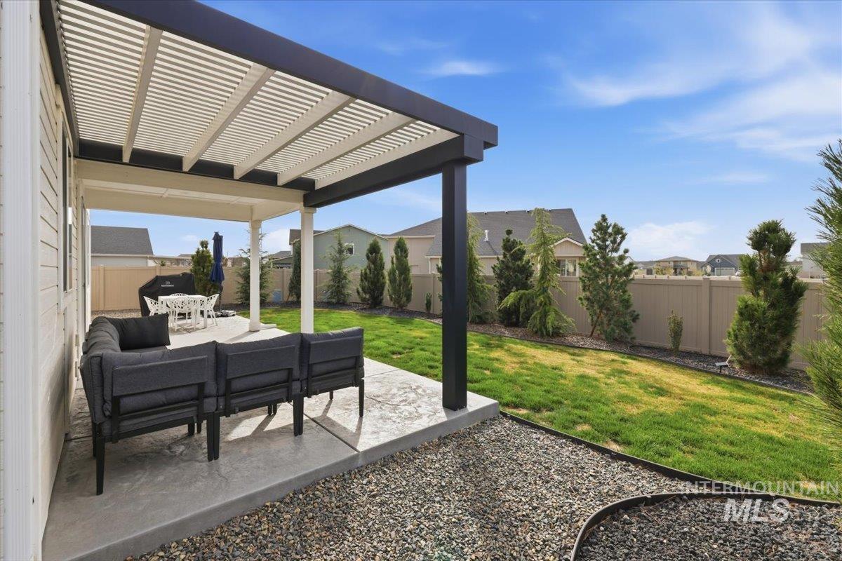 11195 Maroon Bells Dr, Caldwell, Idaho 83605, 4 Bedrooms, 3 Bathrooms, Residential For Sale, Price $449,900,MLS 98980399