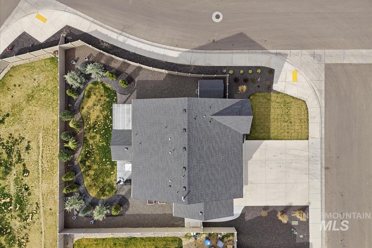 11195 Maroon Bells Dr, Caldwell, Idaho 83605, 4 Bedrooms, 3 Bathrooms, Residential For Sale, Price $449,900,MLS 98980399