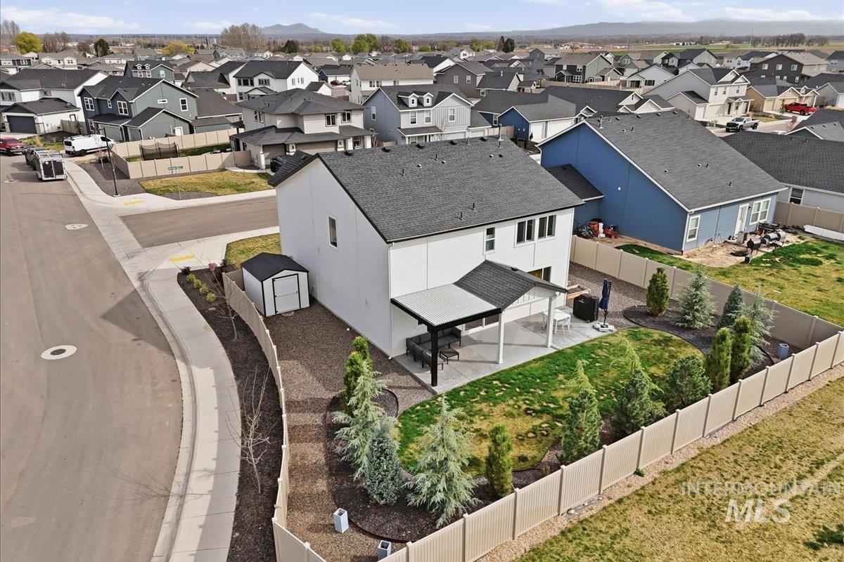 11195 Maroon Bells Dr, Caldwell, Idaho 83605, 4 Bedrooms, 3 Bathrooms, Residential For Sale, Price $449,900,MLS 98980399