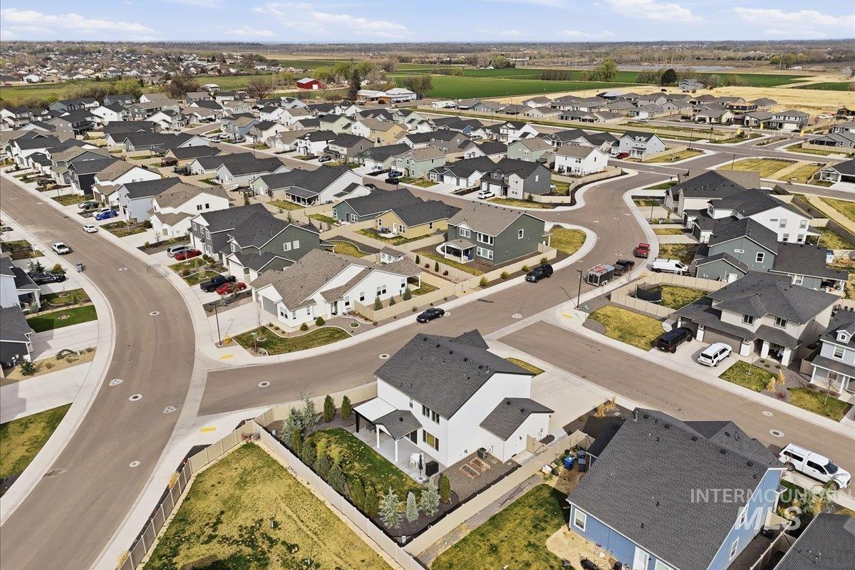 11195 Maroon Bells Dr, Caldwell, Idaho 83605, 4 Bedrooms, 3 Bathrooms, Residential For Sale, Price $449,900,MLS 98980399