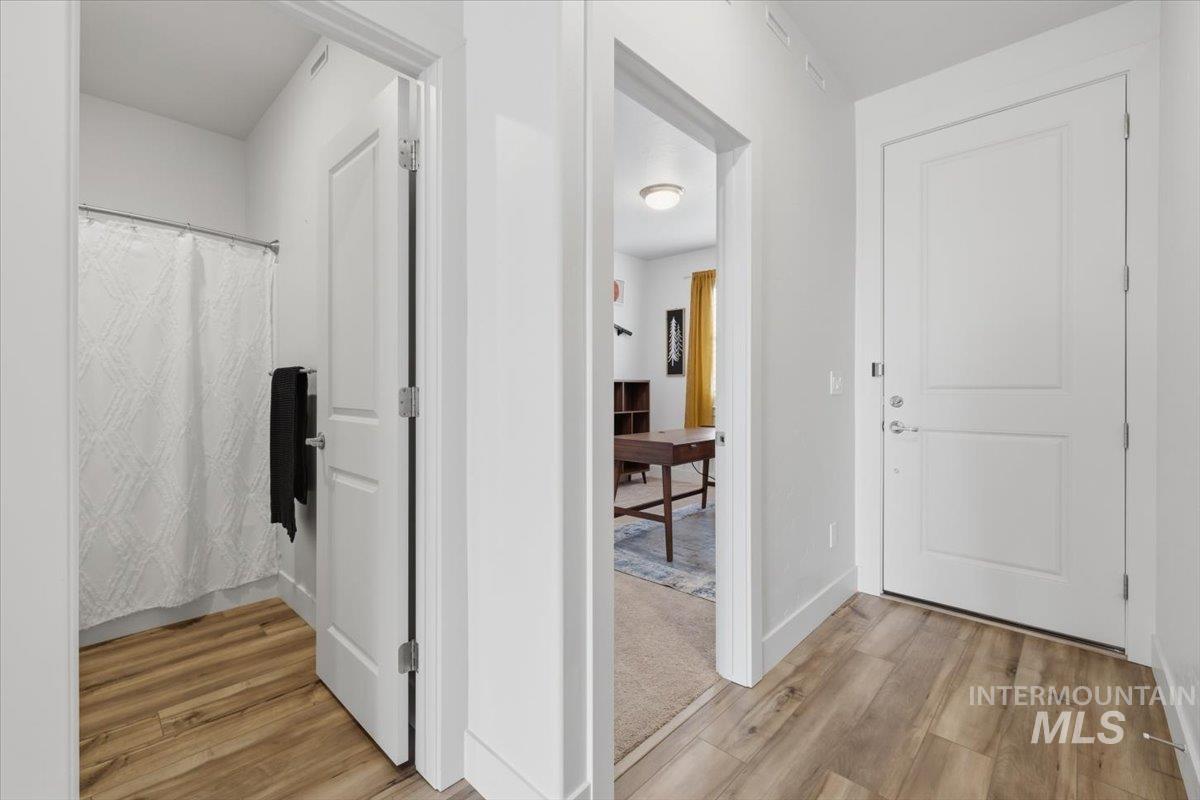 11195 Maroon Bells Dr, Caldwell, Idaho 83605, 4 Bedrooms, 3 Bathrooms, Residential For Sale, Price $449,900,MLS 98980399