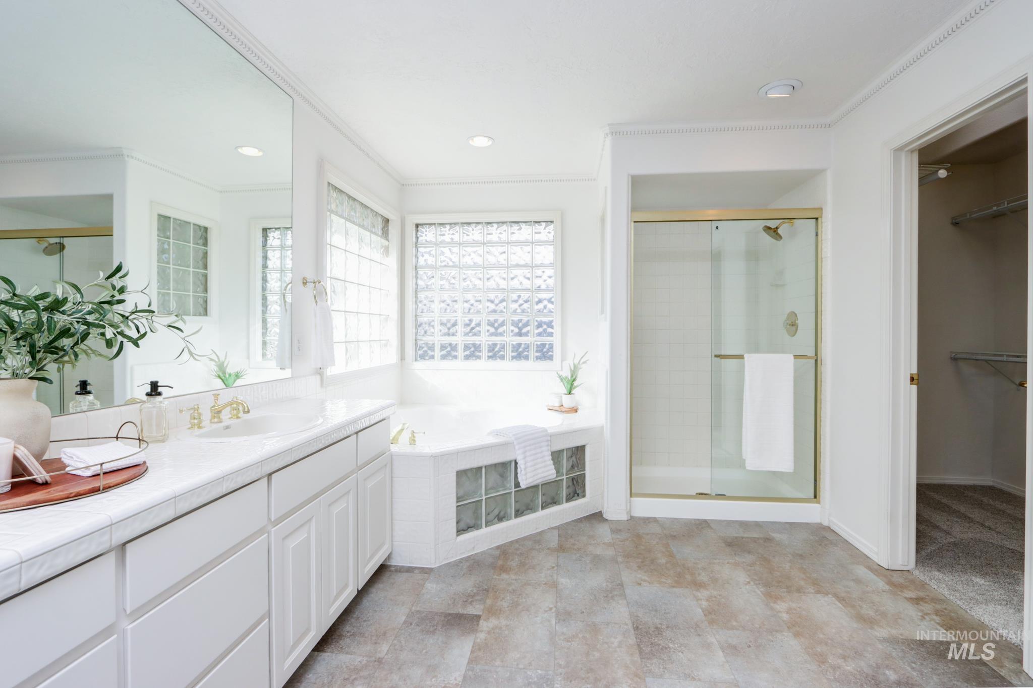 8037 W Innsbrook Ct, Boise, Idaho 83704, 3 Bedrooms, 2.5 Bathrooms, Residential For Sale, Price $709,900, 98980401