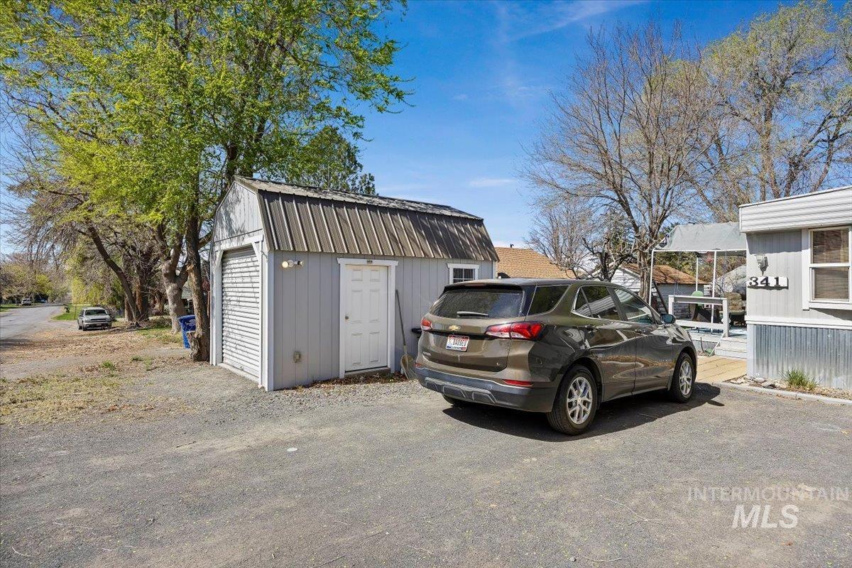 341 Bruneau Street East, Hagerman, Idaho 83332, 3 Bedrooms, 2 Bathrooms, Residential For Sale, Price $174,900, 98980408