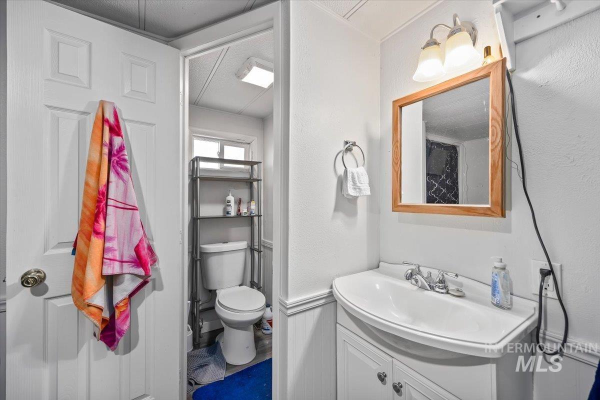 341 Bruneau Street East, Hagerman, Idaho 83332, 3 Bedrooms, 2 Bathrooms, Residential For Sale, Price $174,900, 98980408