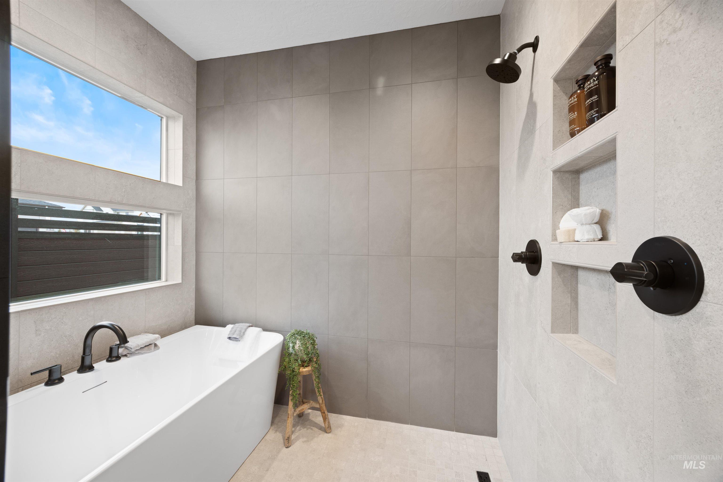 267 N Hunter Creek Ave, Eagle, Idaho 83616, 4 Bedrooms, 3 Bathrooms, Residential For Sale, Price $1,124,500, 98980410