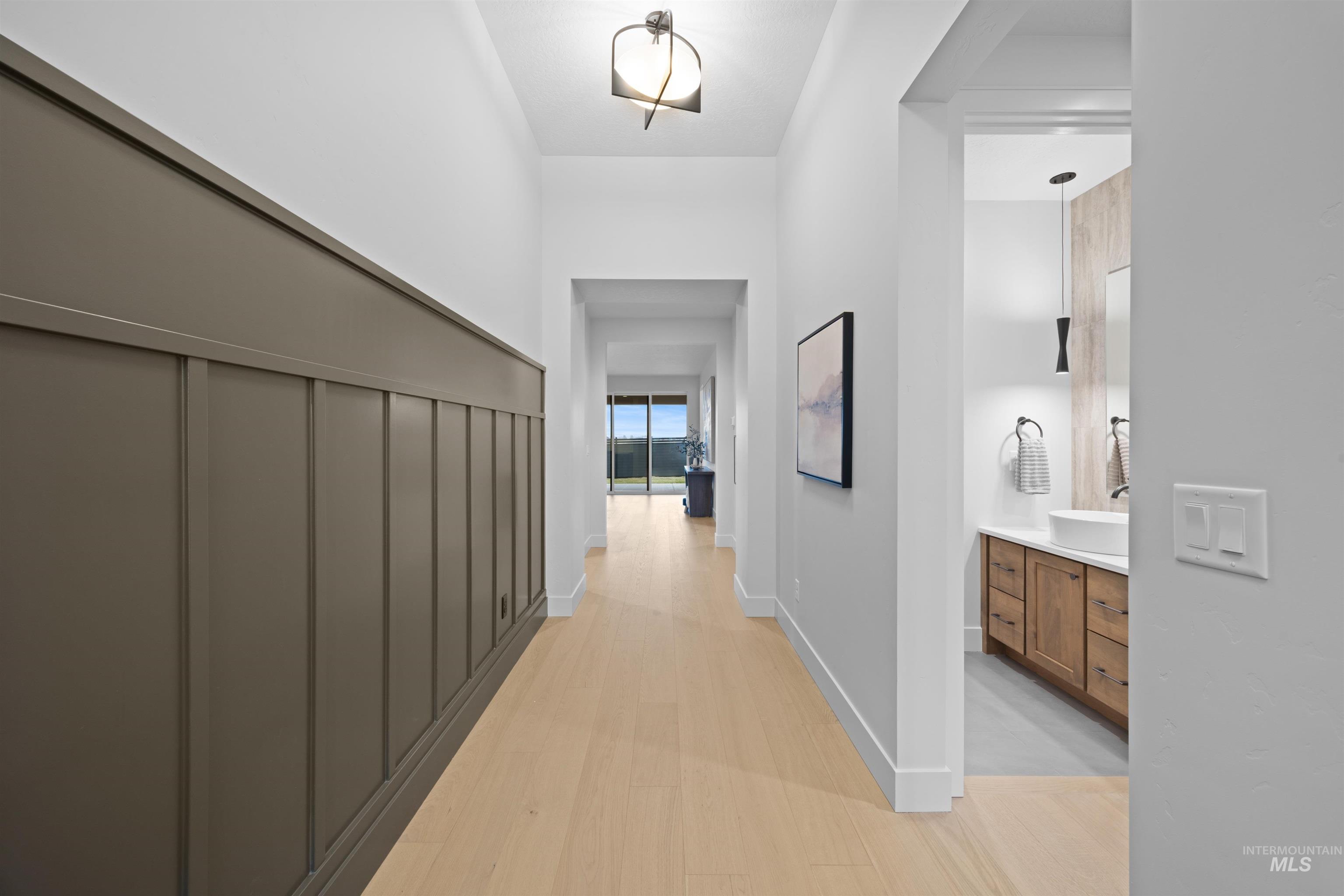 267 N Hunter Creek Ave, Eagle, Idaho 83616, 4 Bedrooms, 3 Bathrooms, Residential For Sale, Price $1,124,500, 98980410