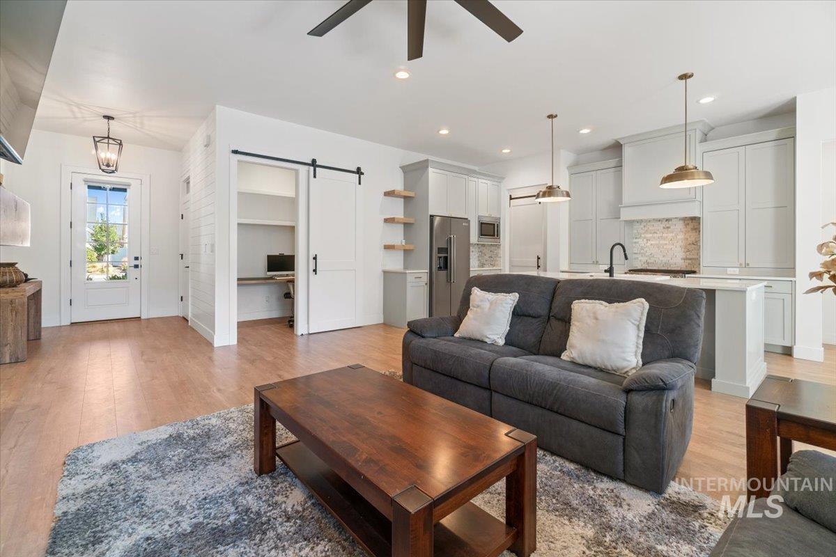 207 W Wrangler St., Meridian, Idaho 83646, 3 Bedrooms, 2 Bathrooms, Residential For Sale, Price $619,900, 98980411