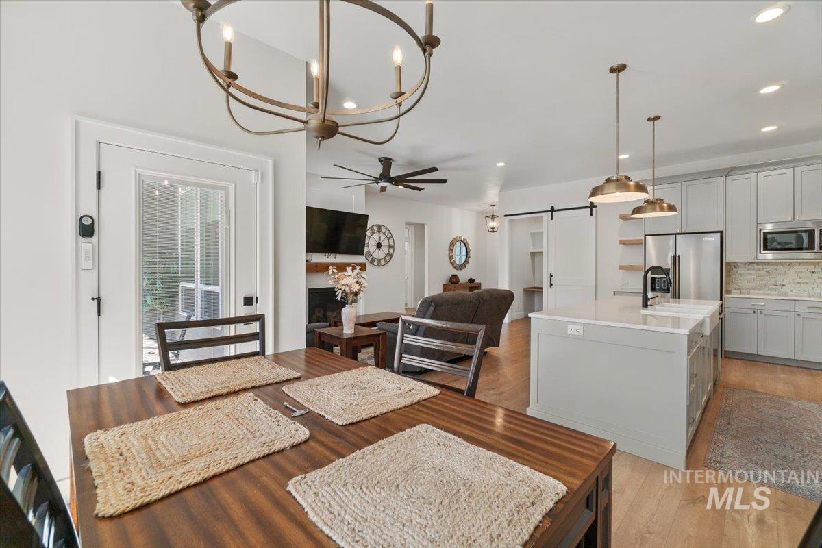 207 W Wrangler St., Meridian, Idaho 83646, 3 Bedrooms, 2 Bathrooms, Residential For Sale, Price $619,900, 98980411