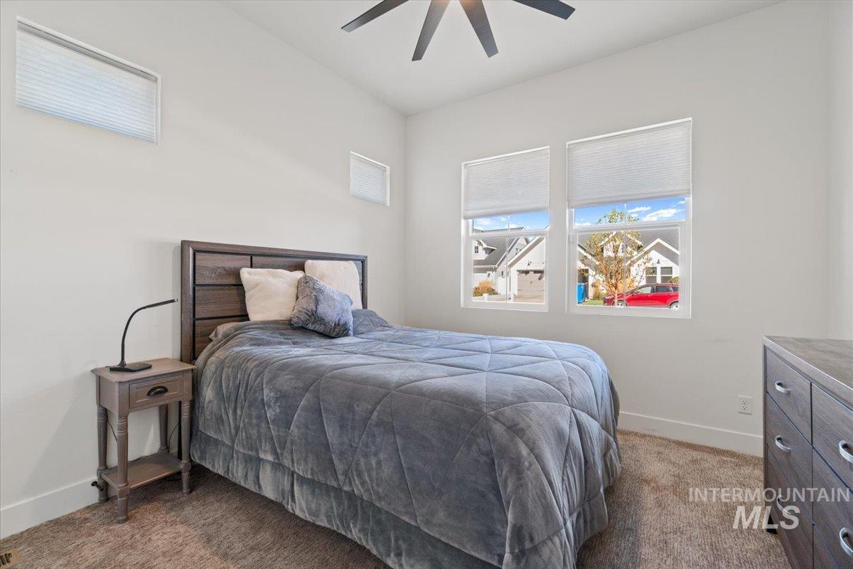 207 W Wrangler St., Meridian, Idaho 83646, 3 Bedrooms, 2 Bathrooms, Residential For Sale, Price $619,900, 98980411