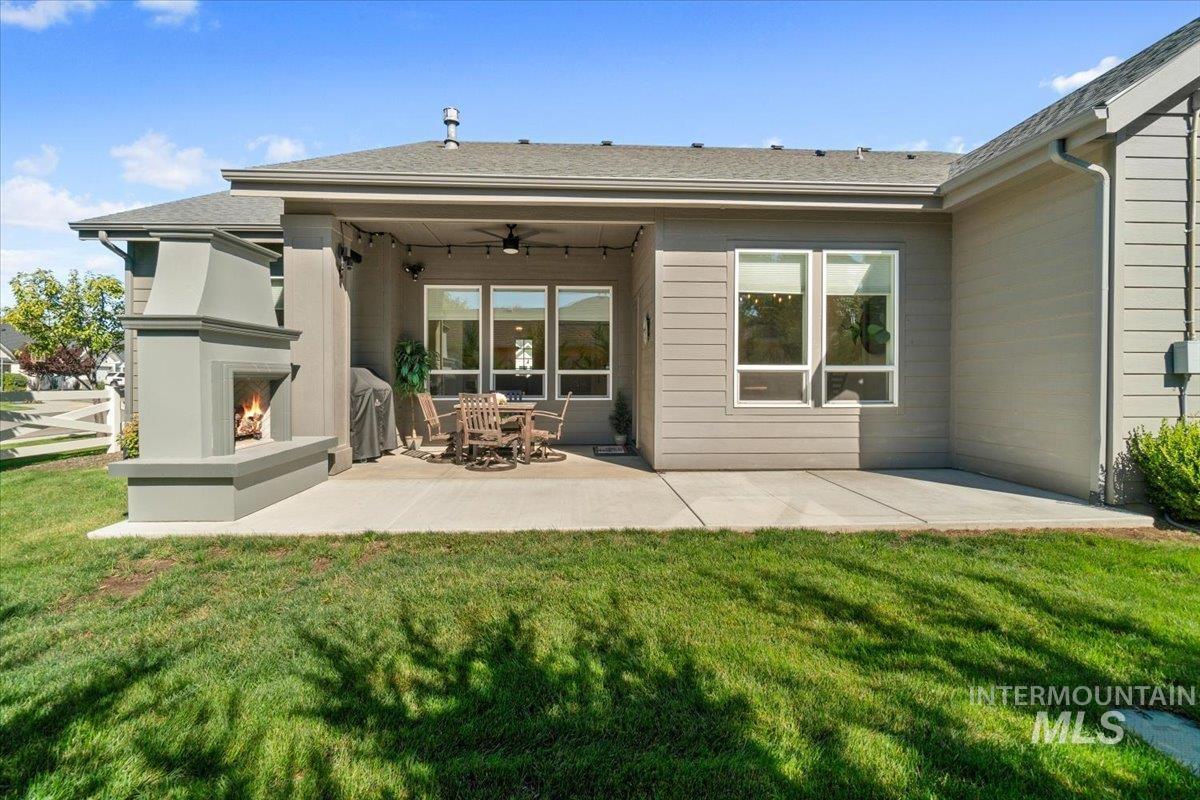 207 W Wrangler St., Meridian, Idaho 83646, 3 Bedrooms, 2 Bathrooms, Residential For Sale, Price $619,900, 98980411