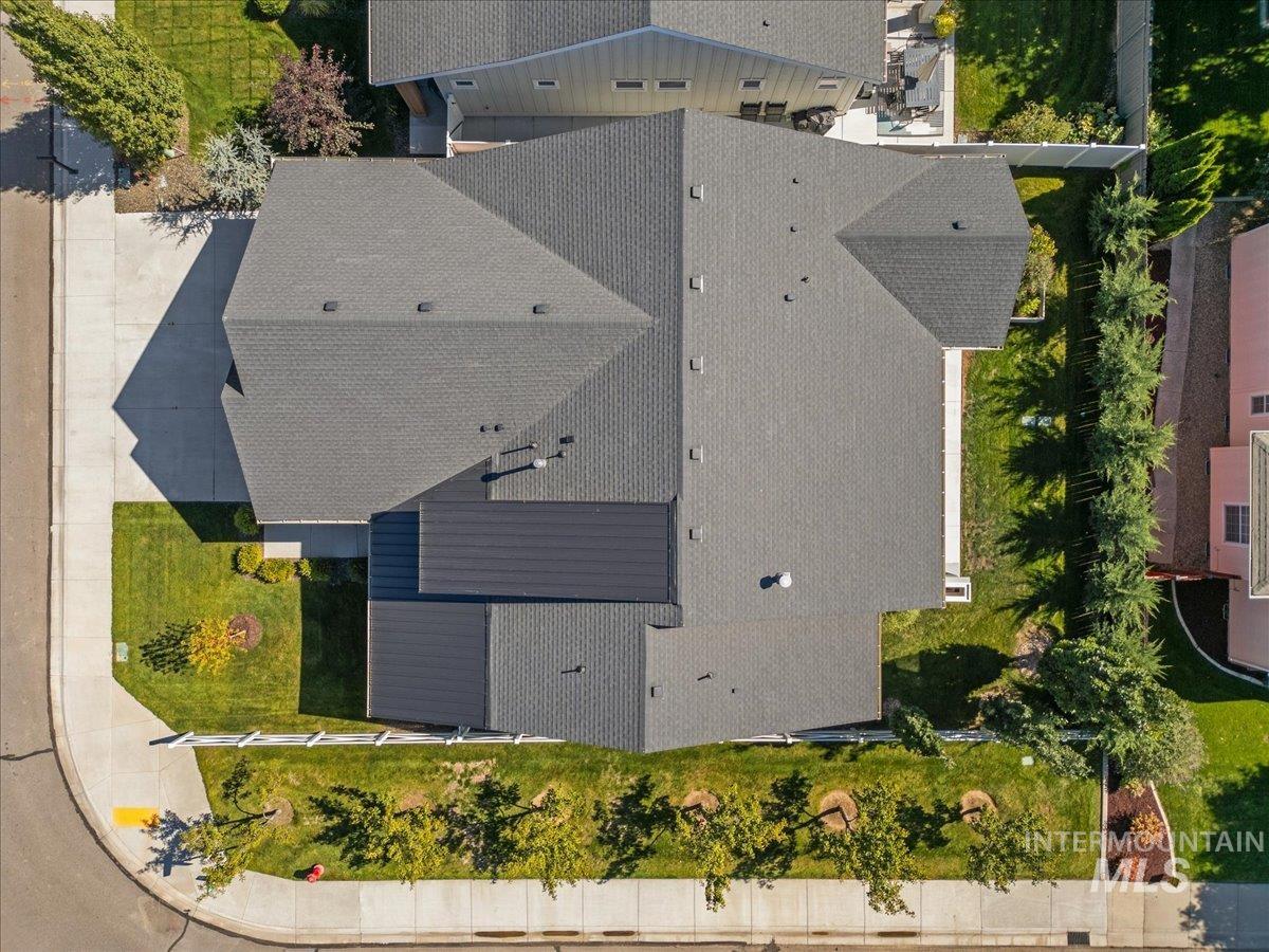 207 W Wrangler St., Meridian, Idaho 83646, 3 Bedrooms, 2 Bathrooms, Residential For Sale, Price $619,900, 98980411