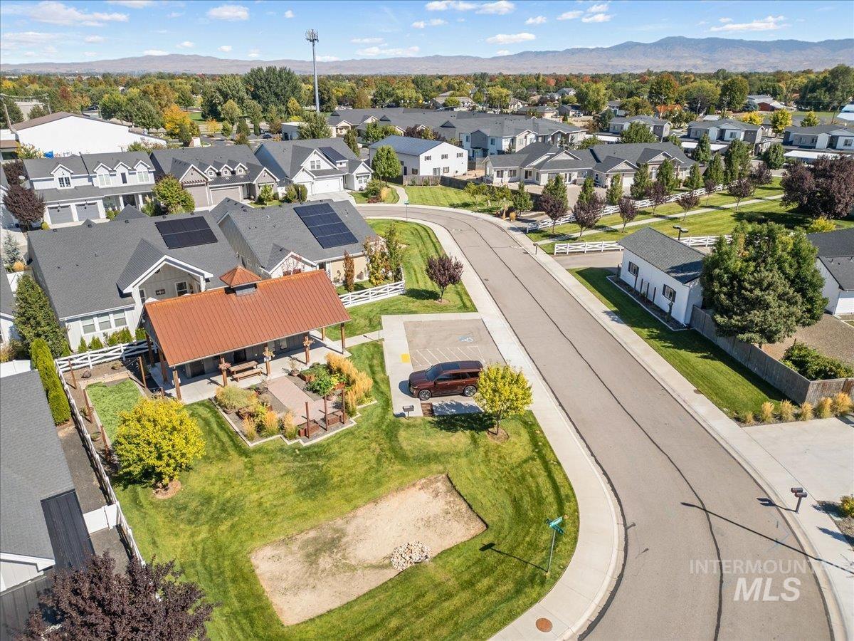 207 W Wrangler St., Meridian, Idaho 83646, 3 Bedrooms, 2 Bathrooms, Residential For Sale, Price $619,900, 98980411