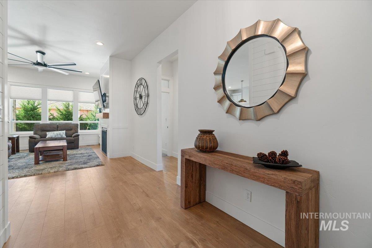 207 W Wrangler St., Meridian, Idaho 83646, 3 Bedrooms, 2 Bathrooms, Residential For Sale, Price $619,900, 98980411