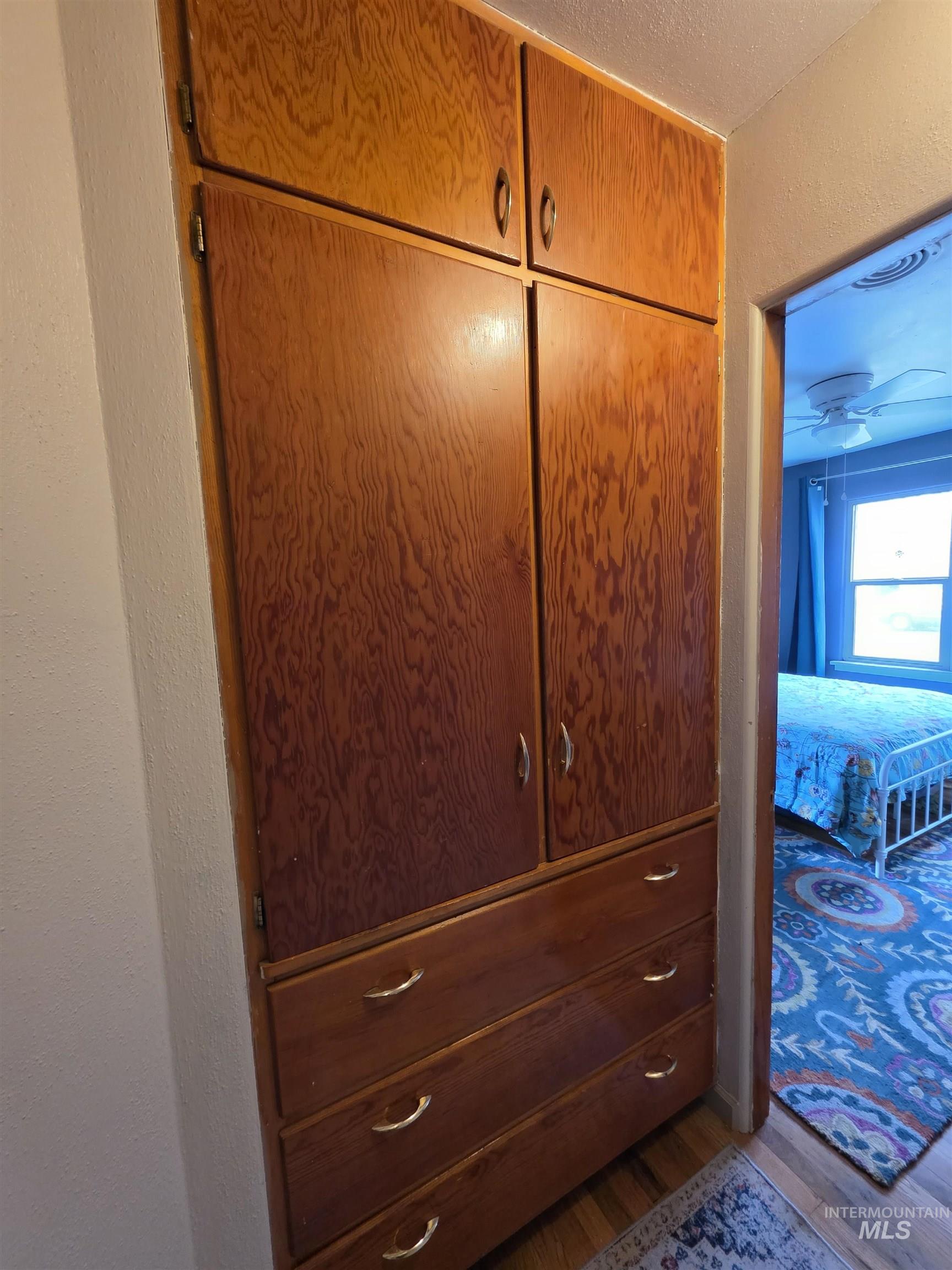 1518 E 9th Ave, Twin Falls, Idaho 83301, 3 Bedrooms, 1 Bathroom, Residential For Sale, Price $280,000,MLS 98980414