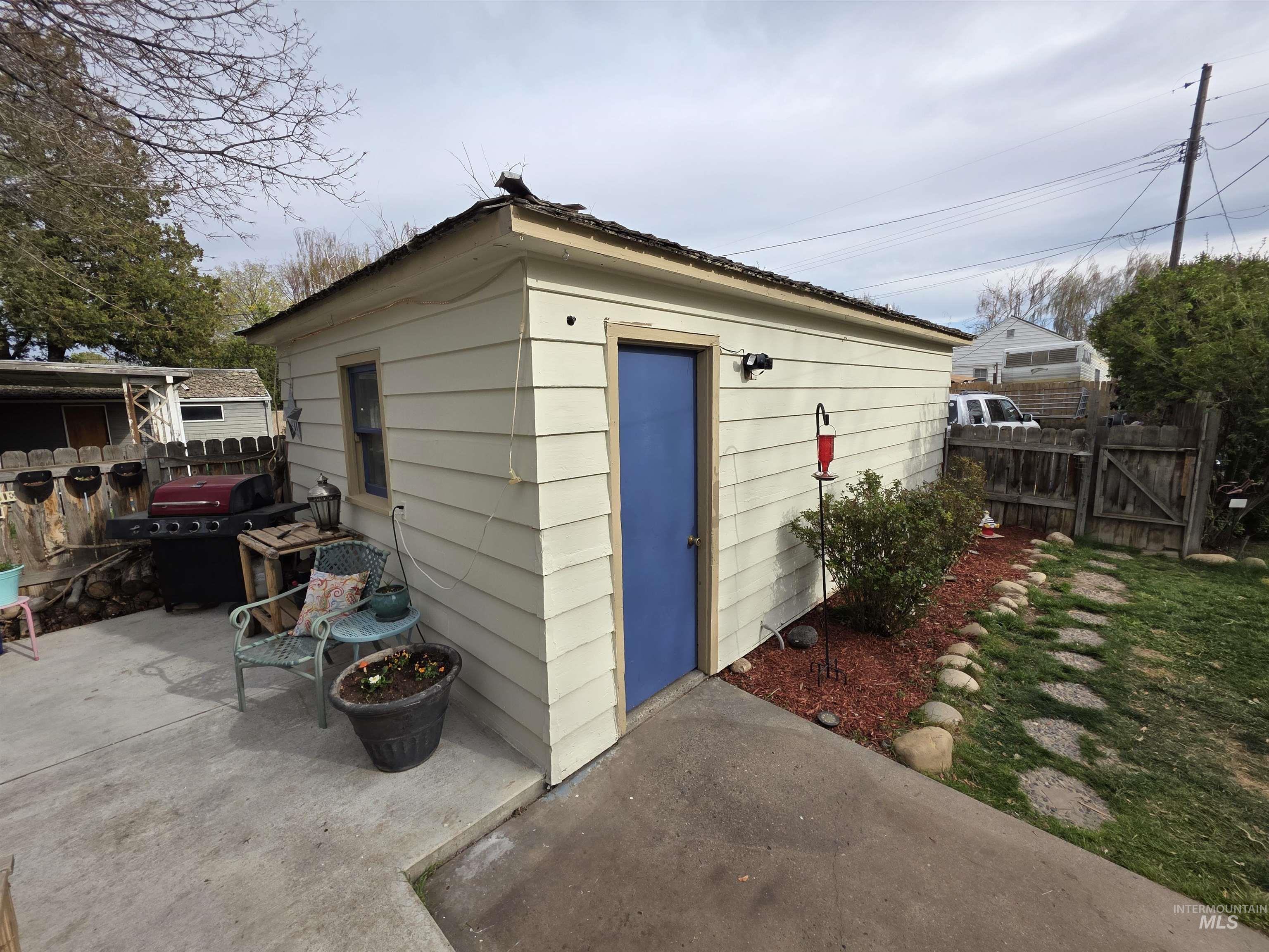 1518 E 9th Ave, Twin Falls, Idaho 83301, 3 Bedrooms, 1 Bathroom, Residential For Sale, Price $280,000,MLS 98980414