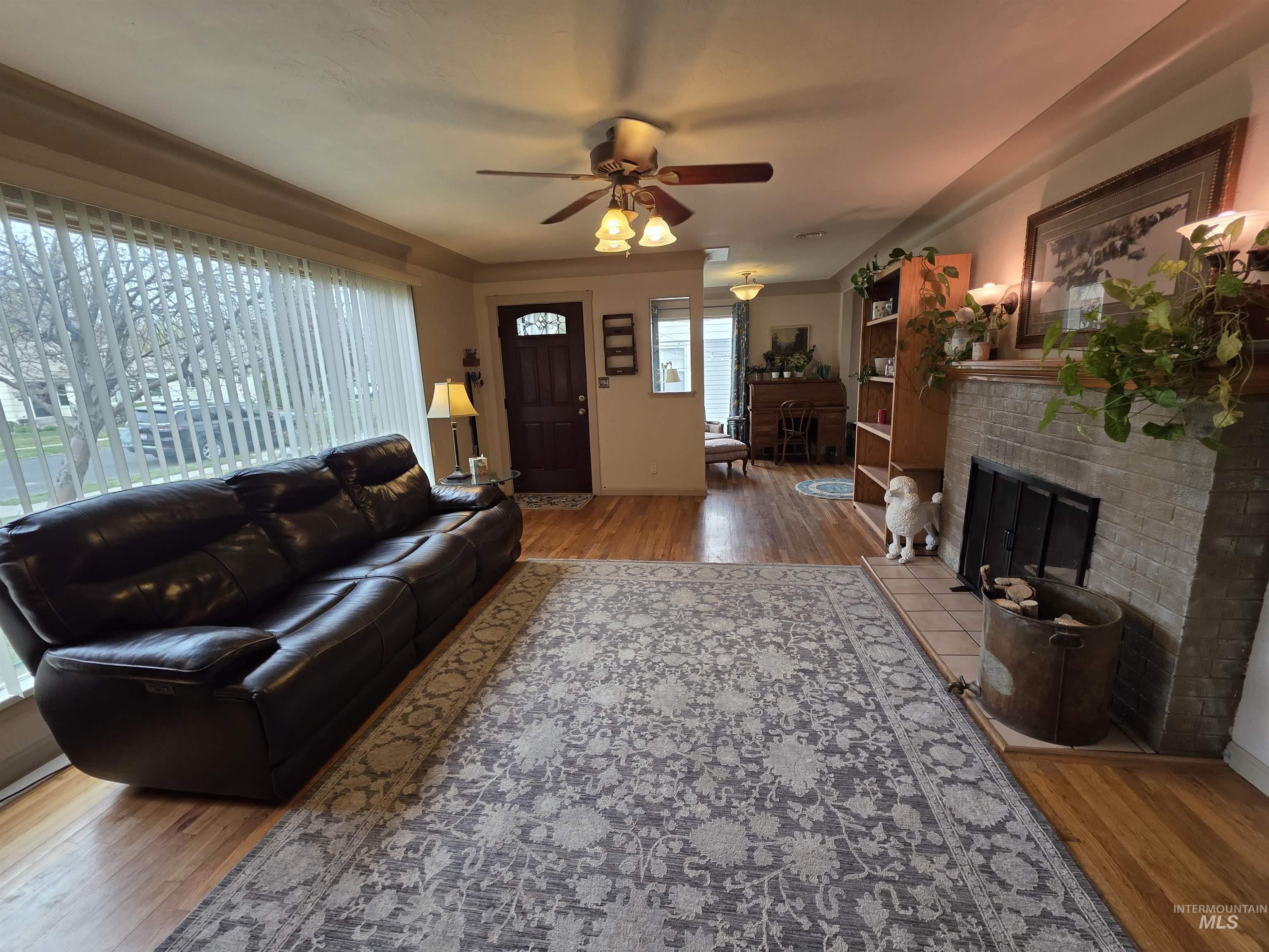 1518 E 9th Ave, Twin Falls, Idaho 83301, 3 Bedrooms, 1 Bathroom, Residential For Sale, Price $280,000,MLS 98980414