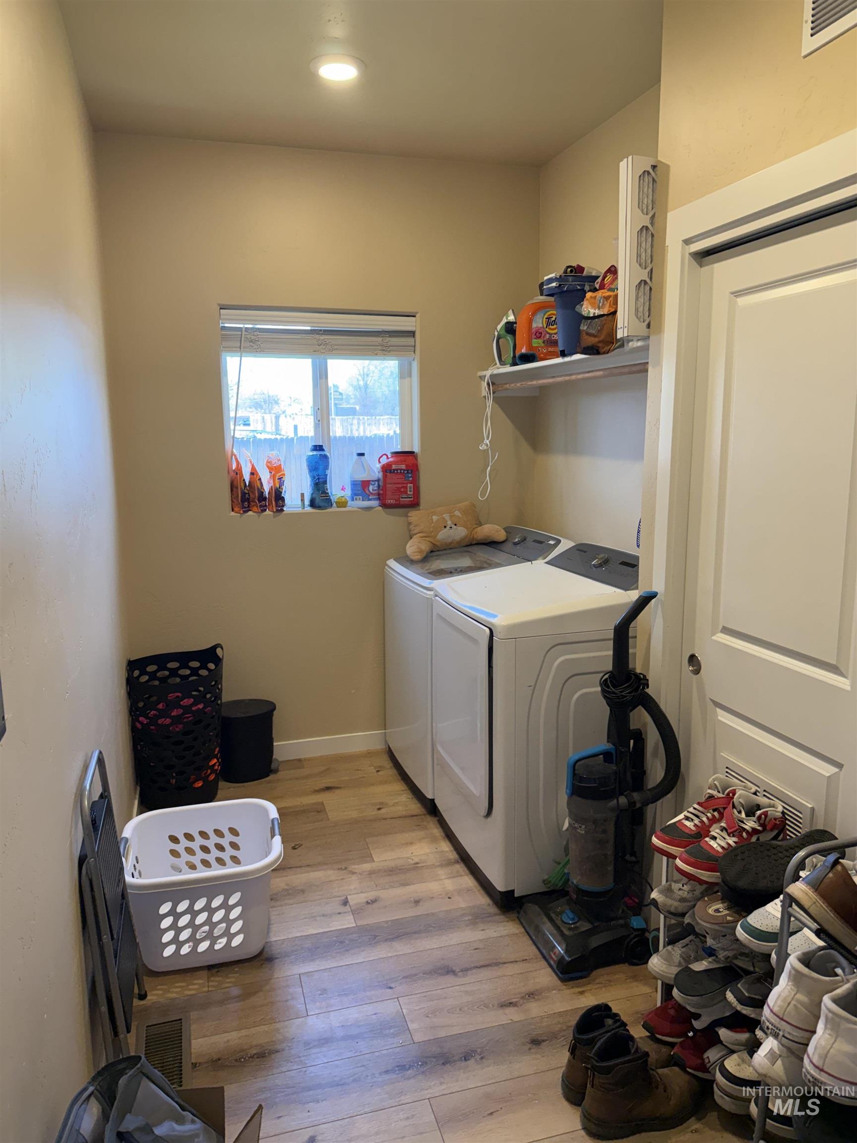 317/321 Adams St., Twin Falls, Idaho 83301, 2 Bedrooms, 2 Bathrooms, Residential Income For Sale, Price $417,900, 98980416