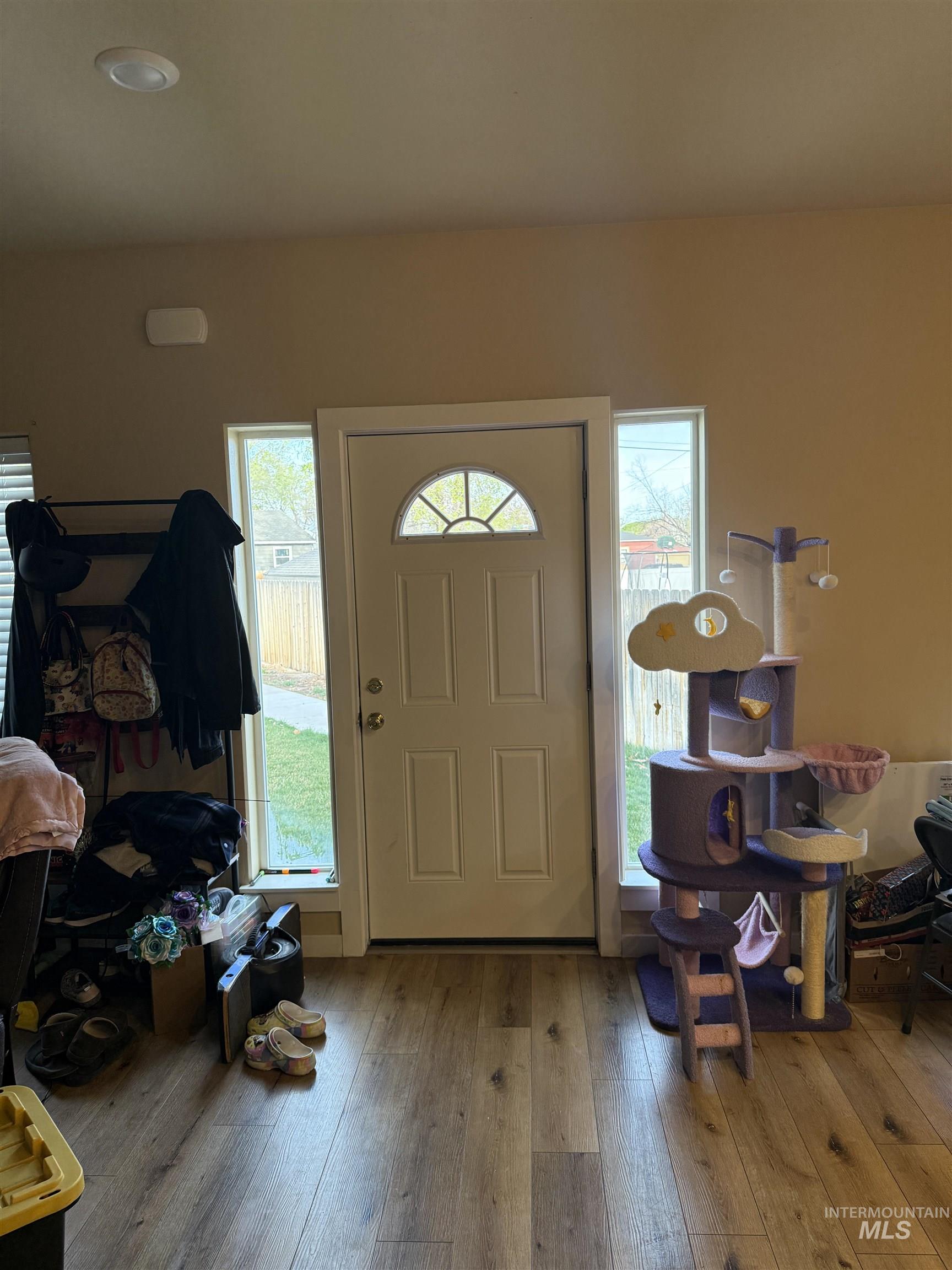 317/321 Adams St., Twin Falls, Idaho 83301, 2 Bedrooms, 2 Bathrooms, Residential Income For Sale, Price $417,900, 98980416