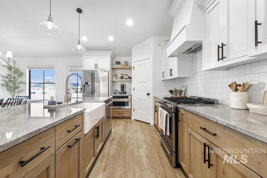 1432 Clearwater Way, Twin Falls, Idaho 83301, 3 Bedrooms, 2 Bathrooms, Residential For Sale, Price $485,000,MLS 98980419