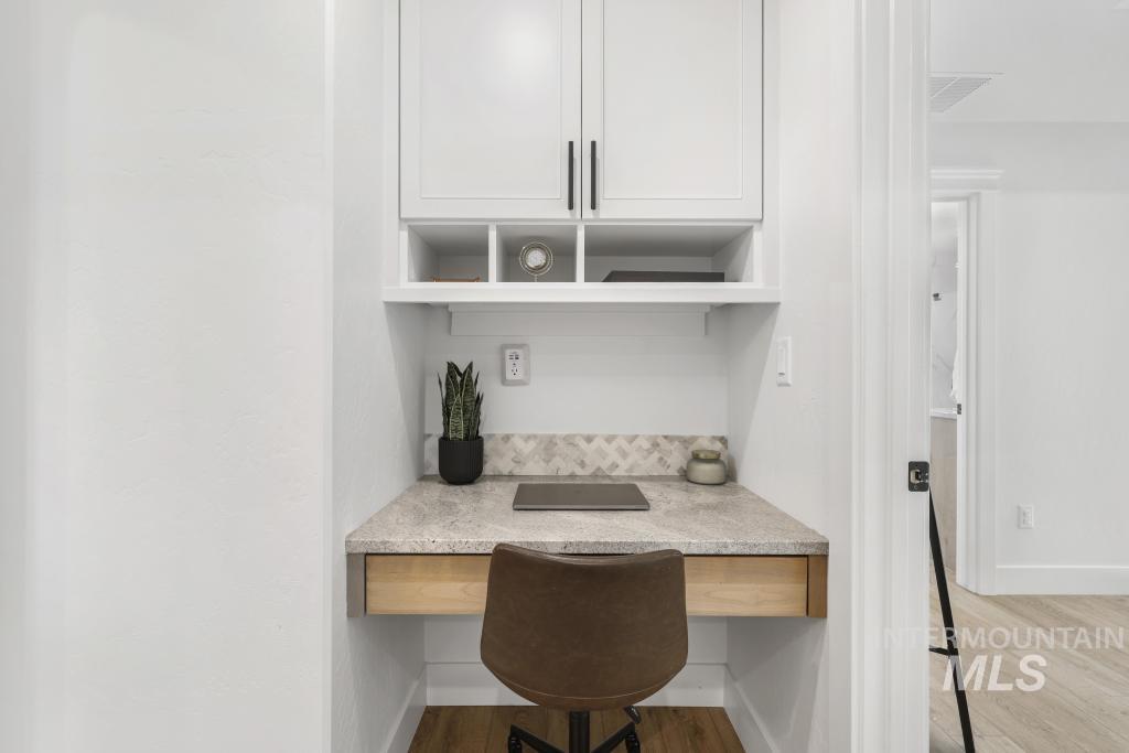 1432 Clearwater Way, Twin Falls, Idaho 83301, 3 Bedrooms, 2 Bathrooms, Residential For Sale, Price $485,000,MLS 98980419