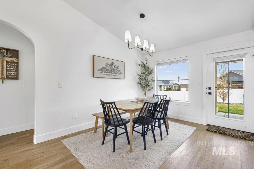 1432 Clearwater Way, Twin Falls, Idaho 83301, 3 Bedrooms, 2 Bathrooms, Residential For Sale, Price $485,000,MLS 98980419