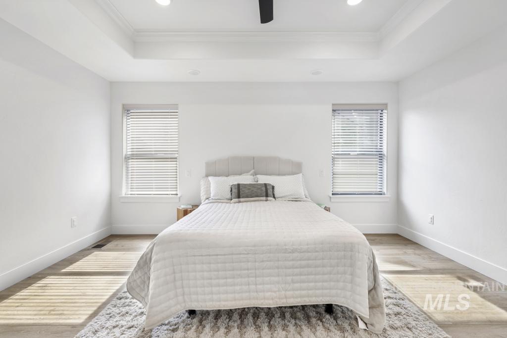 1432 Clearwater Way, Twin Falls, Idaho 83301, 3 Bedrooms, 2 Bathrooms, Residential For Sale, Price $485,000,MLS 98980419